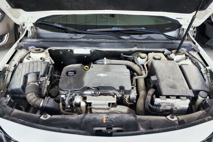 Used Chevrolet Malibu 2018 530T Automatic Fashion Edition Engine Bay