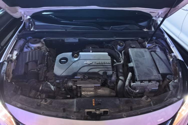 Used Chevrolet Malibu 2018 530T Automatic Luxury Edition Engine Bay