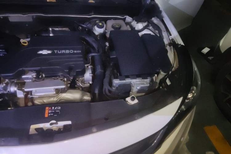 Used Chevrolet Malibu 2018 530T Automatic Luxury Edition Engine Bay Left