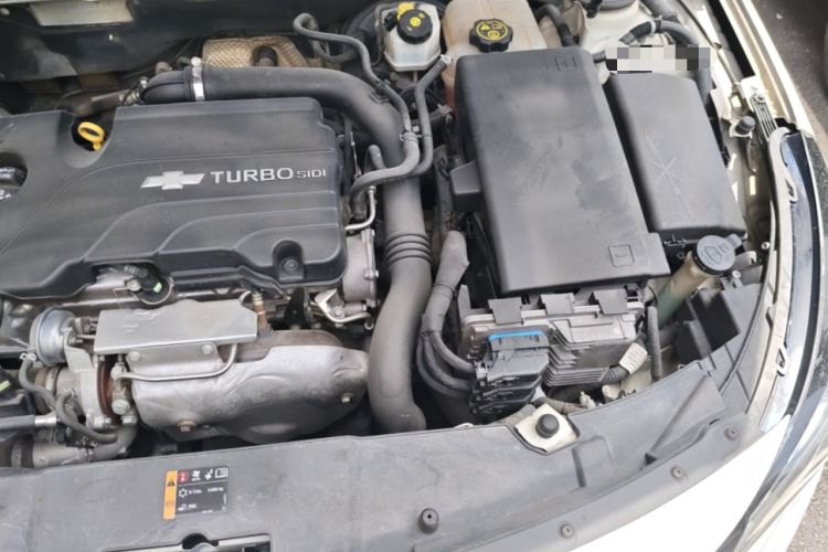 Used Chevrolet Malibu 2018 530T Automatic Fashion Edition Engine Bay Left