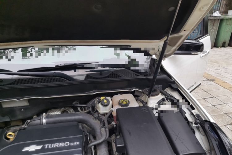 Used Chevrolet Malibu 2018 530T Automatic Fashion Edition Engine Bay Left