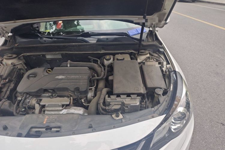 Used Chevrolet Malibu 2018 530T Automatic Luxury Edition Engine Bay Left