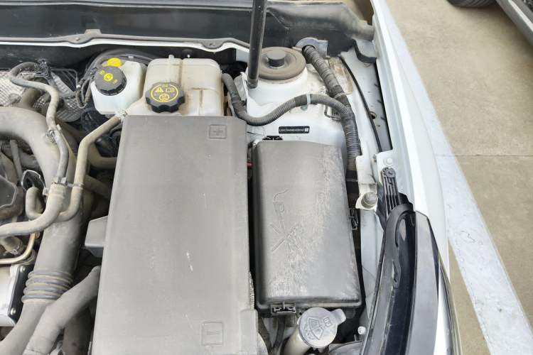 Used Chevrolet Malibu 2018 530T Automatic Fashion Edition Engine Bay Left
