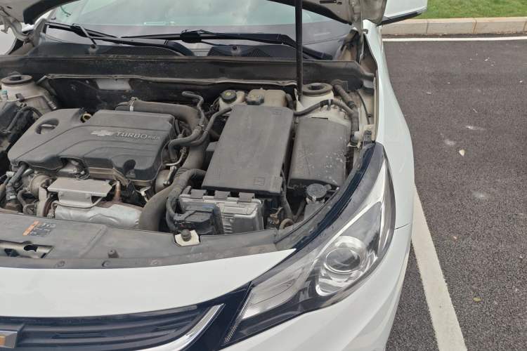Used Chevrolet Malibu 2018 530T Automatic Fashion Edition Engine Bay Left