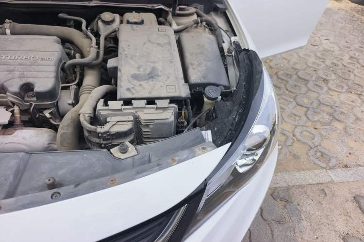 Used Chevrolet Malibu 2018 530T Automatic Fashion Edition Engine Bay Left