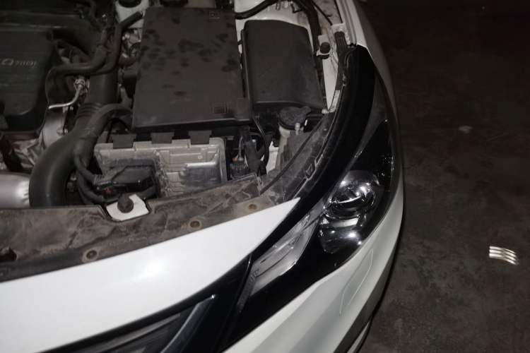 Used Chevrolet Malibu 2018 530T Automatic Luxury Edition Engine Bay Left