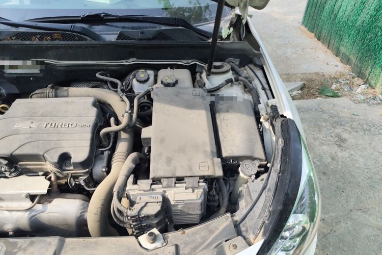 Used Chevrolet Malibu 2018 530T Automatic Fashion Edition Engine Bay Left