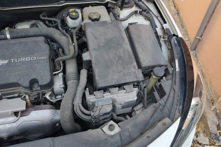 Used Chevrolet Malibu 2018 530T Automatic Luxury Edition Engine Bay Left
