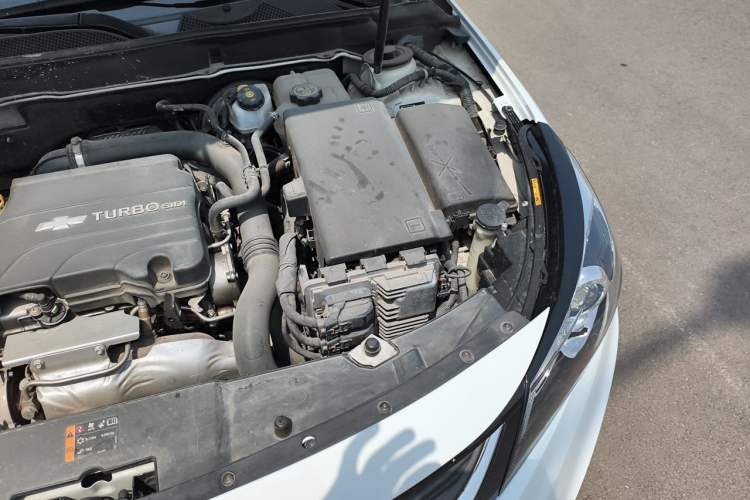 Used Chevrolet Malibu 2018 530T Automatic Comfort Edition Engine Bay Left