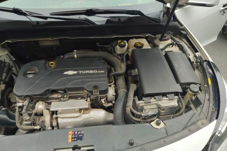 Used Chevrolet Malibu 2018 530T Automatic Luxury Edition Engine Bay Left