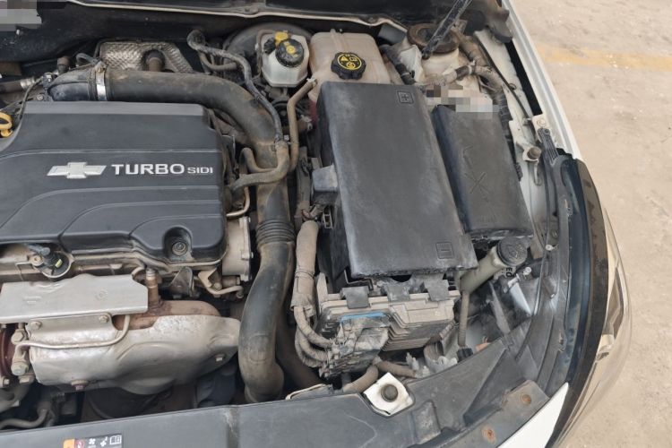 Used Chevrolet Malibu 2018 530T Automatic Fashion Edition Engine Bay Left