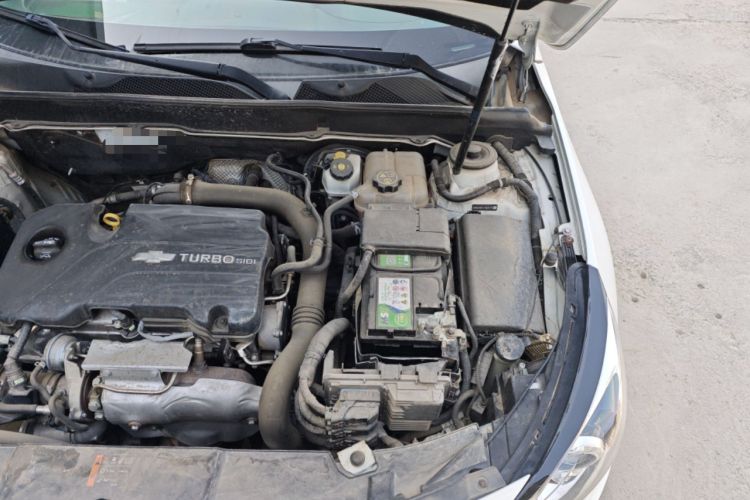 Used Chevrolet Malibu 2018 530T Automatic Fashion Edition Engine Bay Left