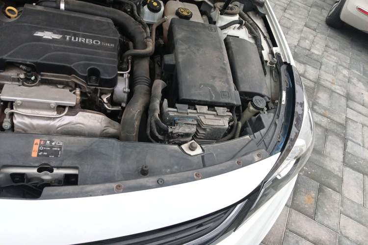 Used Chevrolet Malibu 2018 530T Automatic Luxury Edition Engine Bay Left