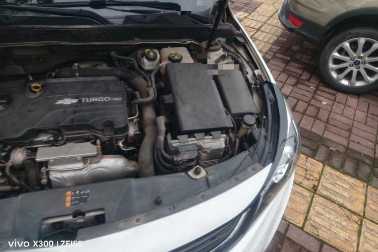 Used Chevrolet Malibu 2018 530T Automatic Luxury Edition Engine Bay Left