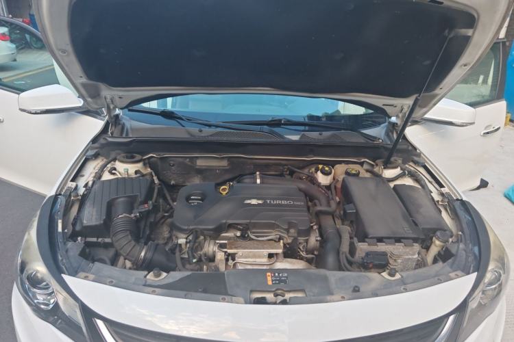 Used Chevrolet Malibu 2018 530T Automatic Luxury Edition Engine Bay