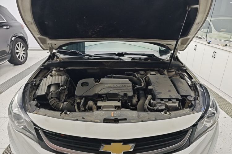 Used Chevrolet Malibu 2018 530T Automatic Fashion Edition Engine Bay