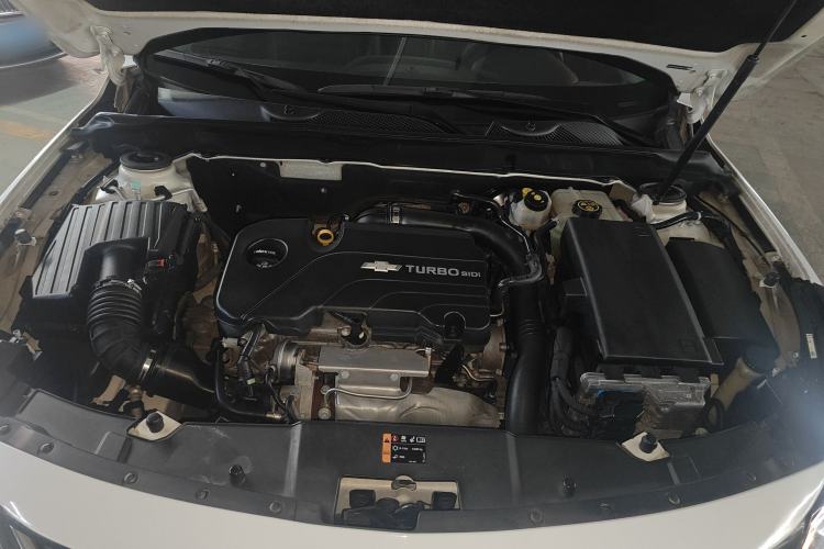 Used Chevrolet Malibu 2018 530T Automatic Luxury Edition Engine Bay