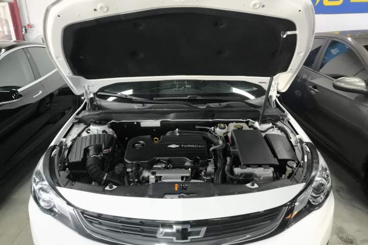 Used Chevrolet Malibu 2018 530T Automatic Luxury Edition Engine Bay