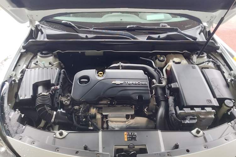 Used Chevrolet Malibu 2018 530T Automatic Luxury Edition Engine Bay