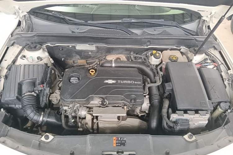 Used Chevrolet Malibu 2018 530T Automatic Fashion Edition Engine Bay