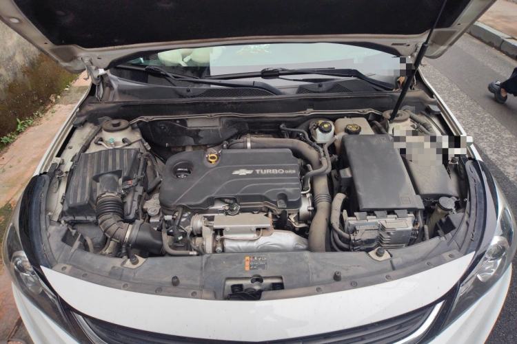Used Chevrolet Malibu 2018 530T Automatic Fashion Edition Engine Bay