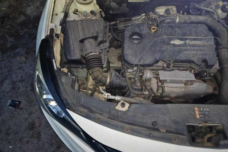 Used Chevrolet Malibu 2018 530T Automatic Luxury Edition Engine Bay Right
