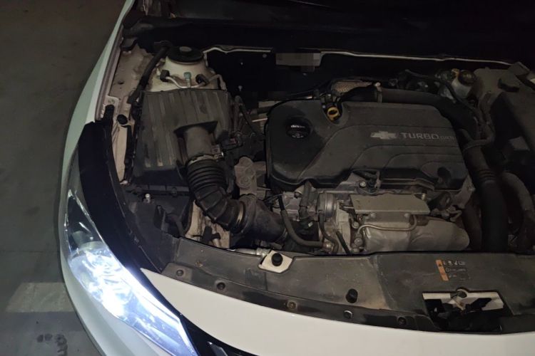 Used Chevrolet Malibu 2018 530T Automatic Fashion Edition Engine Bay Right