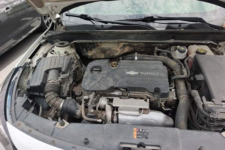 Used Chevrolet Malibu 2018 530T Automatic Fashion Edition Engine Bay Right