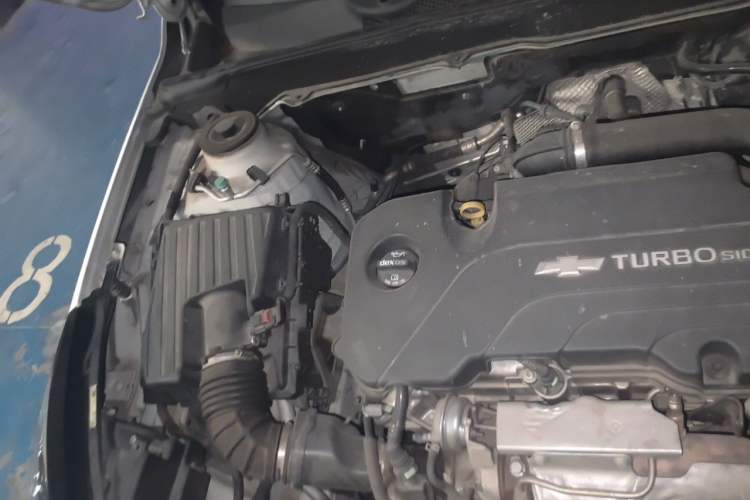 Used Chevrolet Malibu 2018 530T Automatic Luxury Edition Engine Bay Right