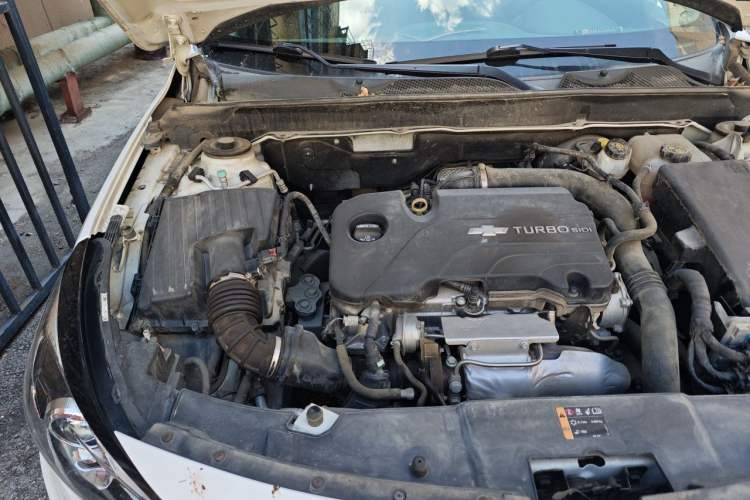 Used Chevrolet Malibu 2018 530T Automatic Luxury Edition Engine Bay Right