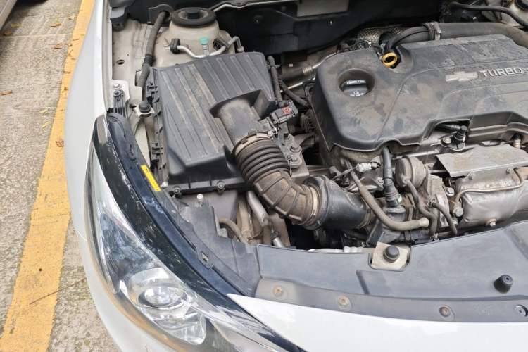 Used Chevrolet Malibu 2018 530T Automatic Luxury Edition Engine Bay Right