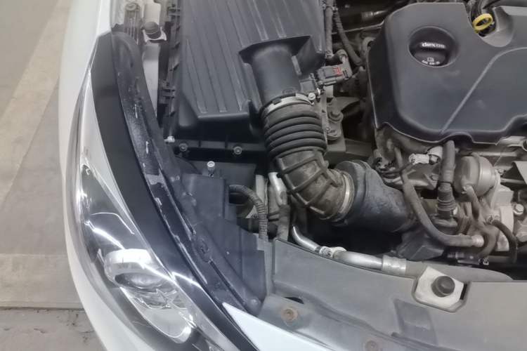 Used Chevrolet Malibu 2018 530T Automatic Comfort Edition Engine Bay Right