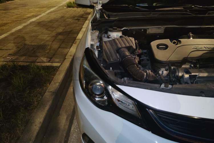 Used Chevrolet Malibu 2018 530T Automatic Fashion Edition Engine Bay Right