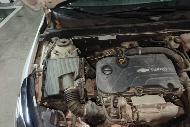 Used Chevrolet Malibu 2018 530T Automatic Luxury Edition Engine Bay Right