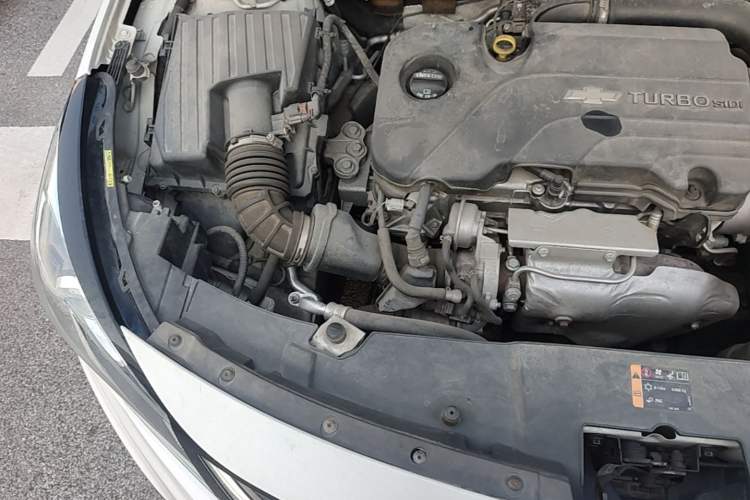 Used Chevrolet Malibu 2018 530T Automatic Luxury Edition Engine Bay Right