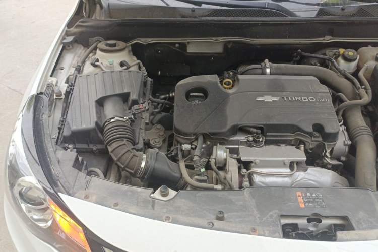 Used Chevrolet Malibu 2018 530T Automatic Fashion Edition Engine Bay Right