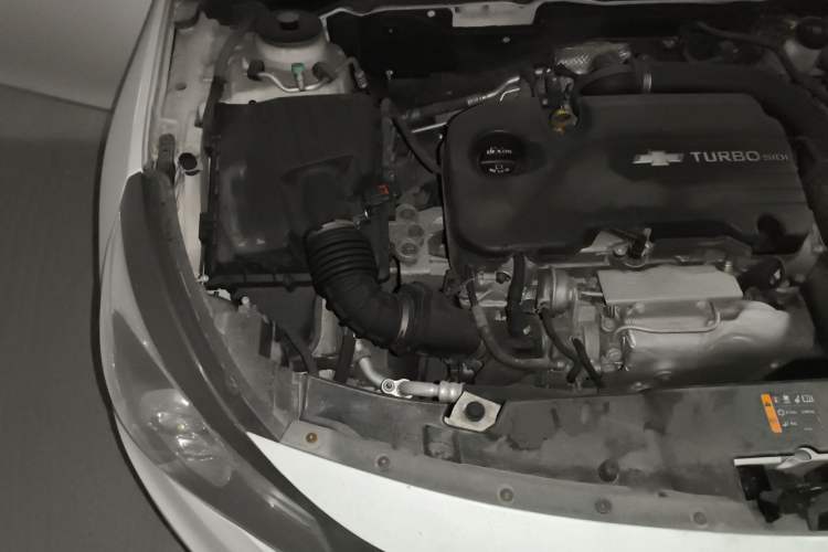 Used Chevrolet Malibu 2018 530T Automatic Fashion Edition Engine Bay Right