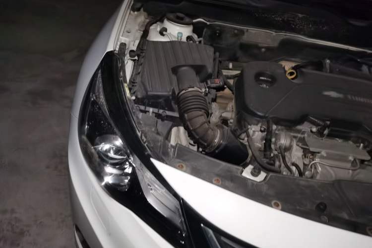 Used Chevrolet Malibu 2018 530T Automatic Luxury Edition Engine Bay Right
