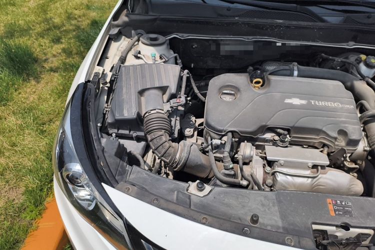 Used Chevrolet Malibu 2018 530T Automatic Comfort Edition Engine Bay Right