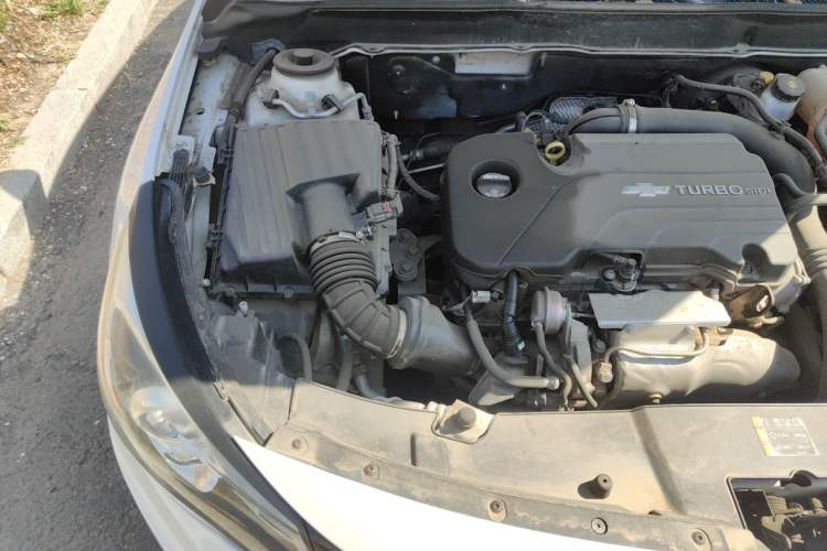 Used Chevrolet Malibu 2018 530T Automatic Fashion Edition Engine Bay Right