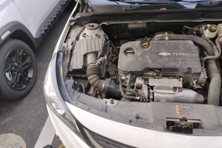Used Chevrolet Malibu 2018 530T Automatic Luxury Edition Engine Bay Right