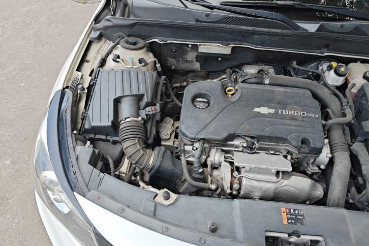 Used Chevrolet Malibu 2018 530T Automatic Fashion Edition Engine Bay Right