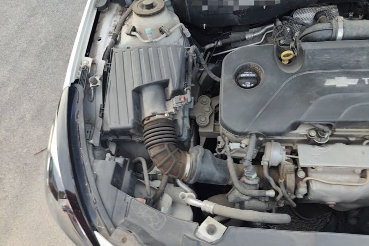 Used Chevrolet Malibu 2018 530T Automatic Fashion Edition Engine Bay Right