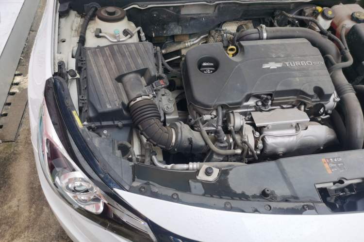 Used Chevrolet Malibu 2018 530T Automatic Luxury Edition Engine Bay Right