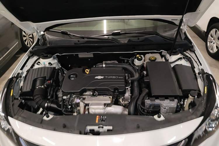 Used Chevrolet Malibu 2018 530T Automatic Luxury Edition Engine Bay