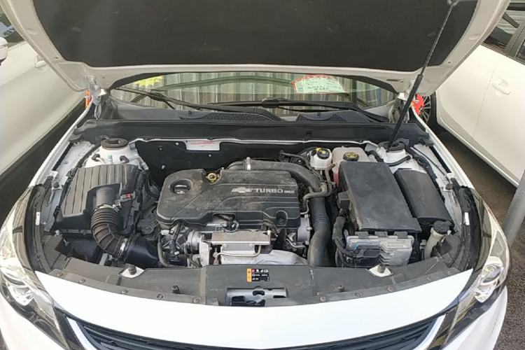 Used Chevrolet Malibu 2018 530T Automatic Luxury Edition Engine Bay