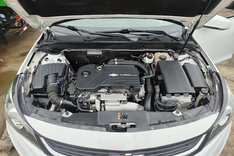 Used Chevrolet Malibu 2018 530T Automatic Luxury Edition Engine Bay