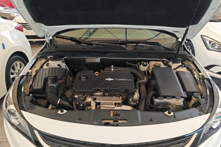 Used Chevrolet Malibu 2018 530T Automatic Luxury Edition Engine Bay