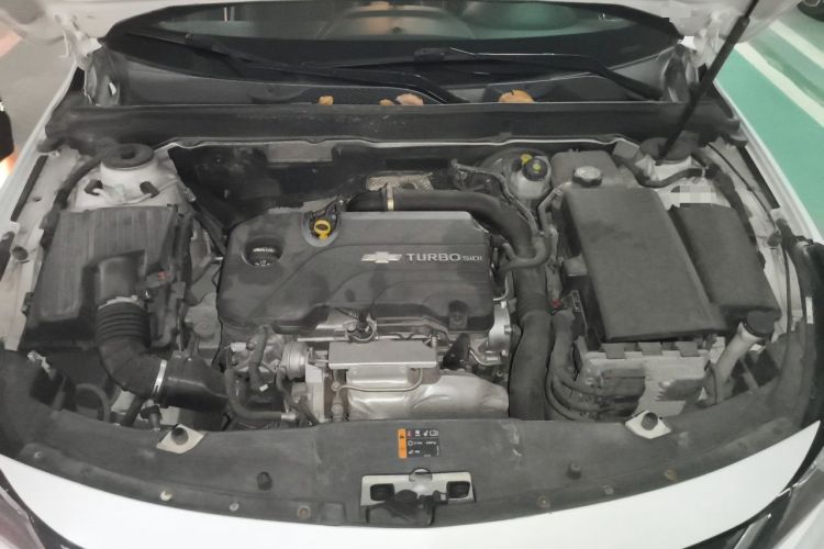 Used Chevrolet Malibu 2018 530T Automatic Luxury Edition Engine Bay