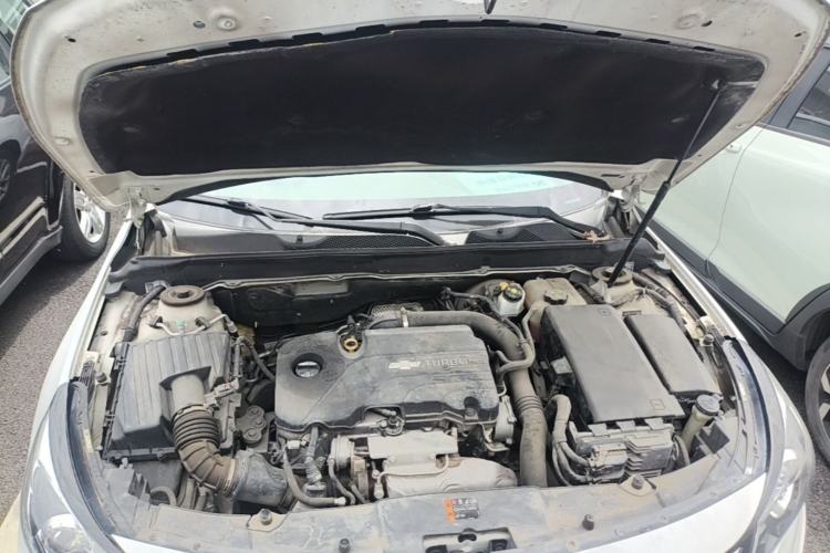 Used Chevrolet Malibu 2018 530T Automatic Luxury Edition Engine Bay